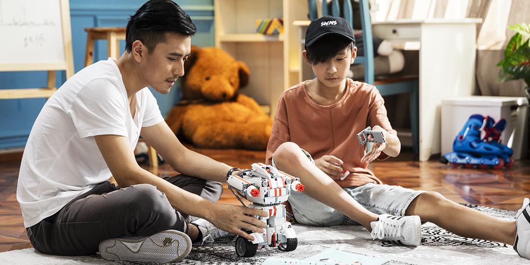 小米儿童产品双11大促 米兔积木机器人获美国堤利威格玩具奖