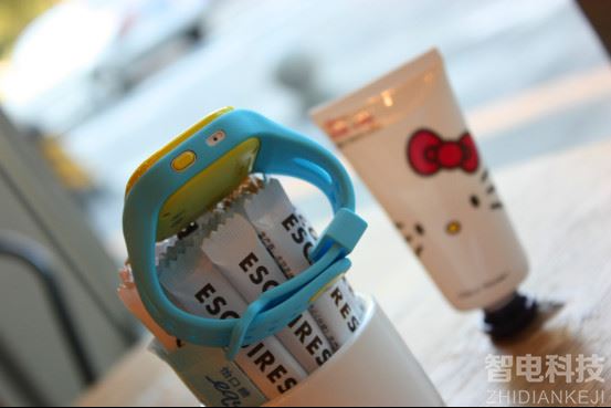儿童安全及学习两痛点 中国移动C1儿童手表试